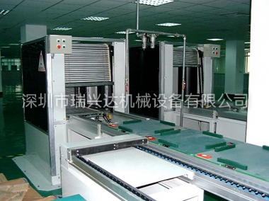 連續(xù)式升降機(jī)入板